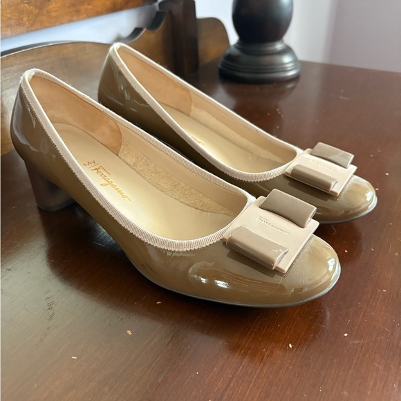 Salvatore Ferragamo Shoes - Salvatore Ferragamo Beige Patent Leather Heels